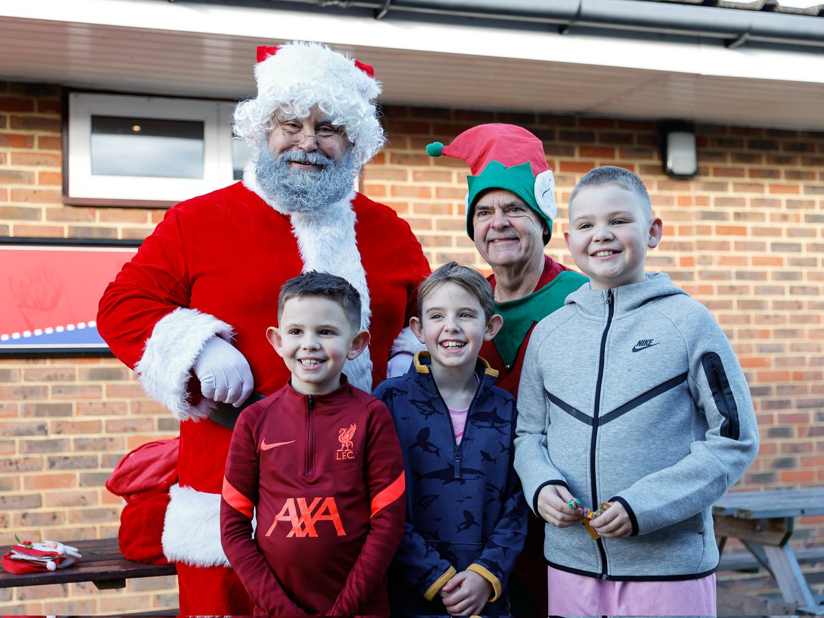 ebfc_official's tweet image. Getting into the festive spirit ❄️🎅