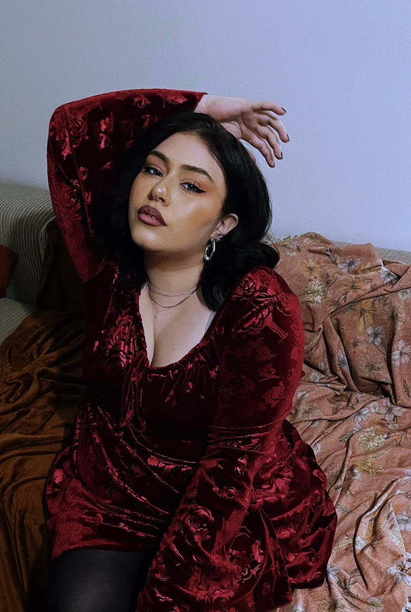 Trixy 🍒 tweet media