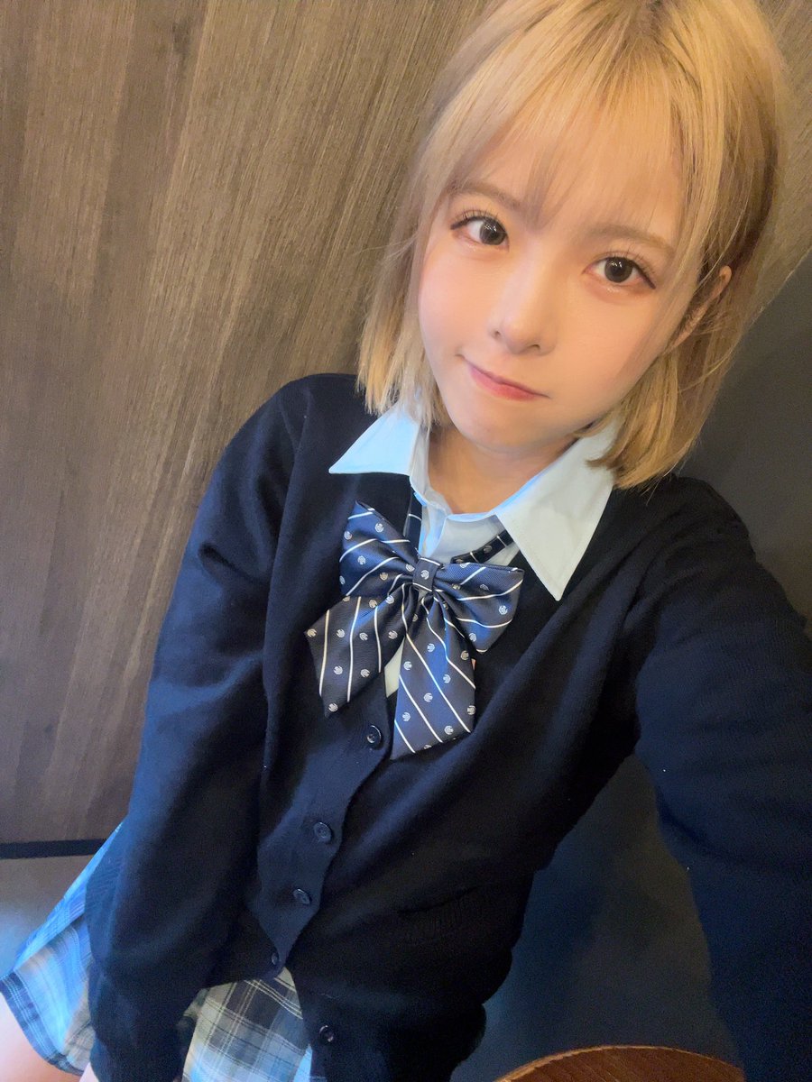 Momoka_lore's tweet photo. 今日のイベント最高に楽しかった🫶
あらためてだけど本当に
みんなのこと大好きだなって実感した1日でした🫶 https://t.co/nMIHgIRYxH