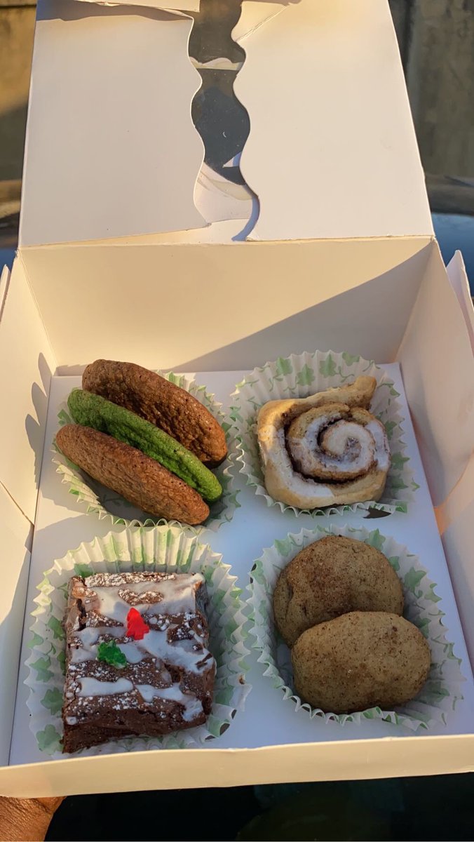 MamaChoko_'s tweet photo. OUR CHRISTMAS MENU IS HERE!!!

Delight in the Christmas cheer this season with our AWESOME CHRISTMAS BOXES during our Christmas Preorder Promo Frenzy!!!

Get Christmas treats for your friends and family!

Send us a Dm now!!
Limited treats available! https://t.co/gEb3Qry5dk