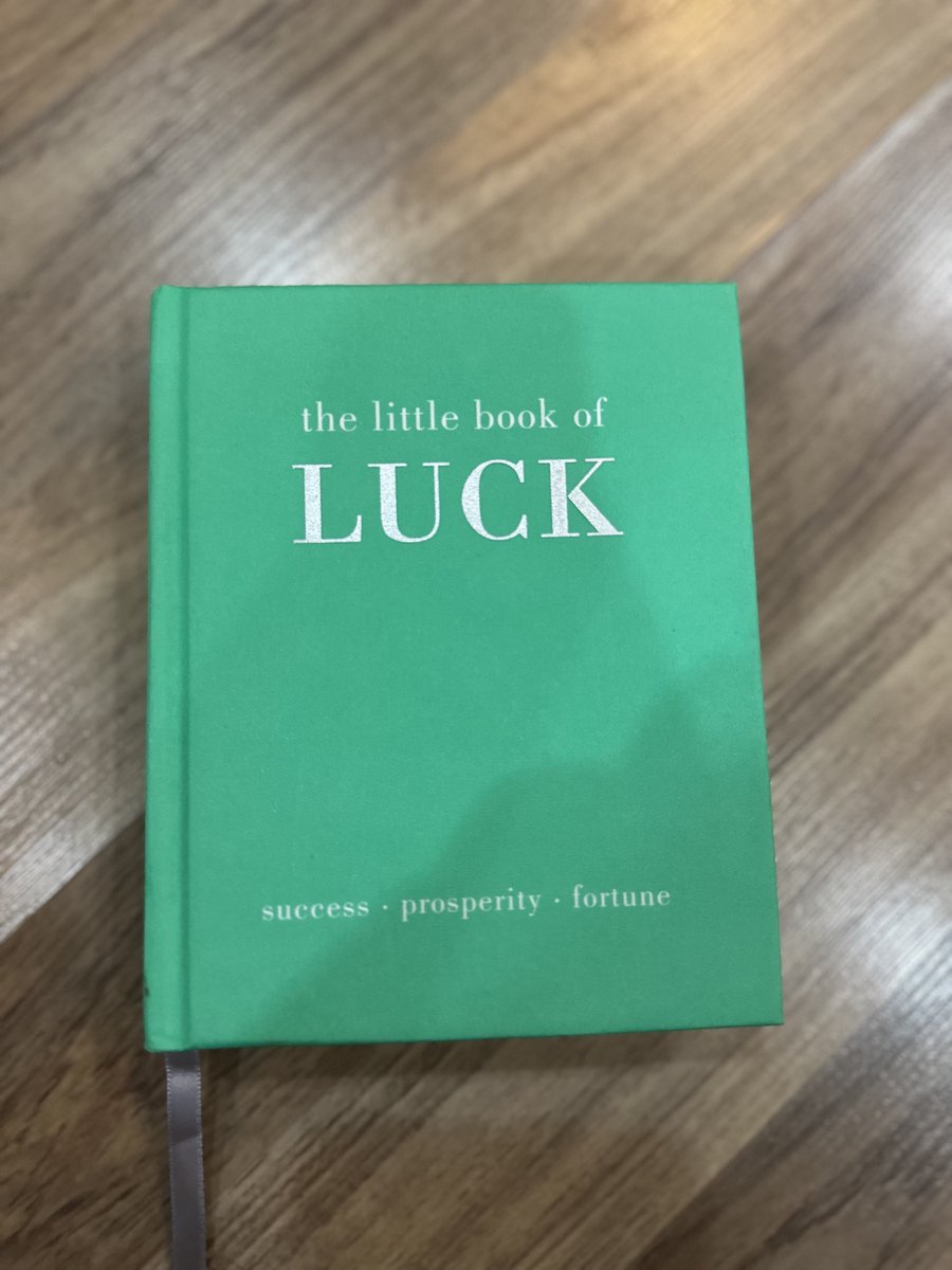 Dr_AJ_MD's tweet image. Found this cute ‘Little Book of Luck’ in a bookstore, as a gift to a friend:) 
Sooo tempted keep this with me!😁
#Cutesy #TinyBook #ForAFriend #ShouldIKeepIt😄 #SharingIsCaring😋