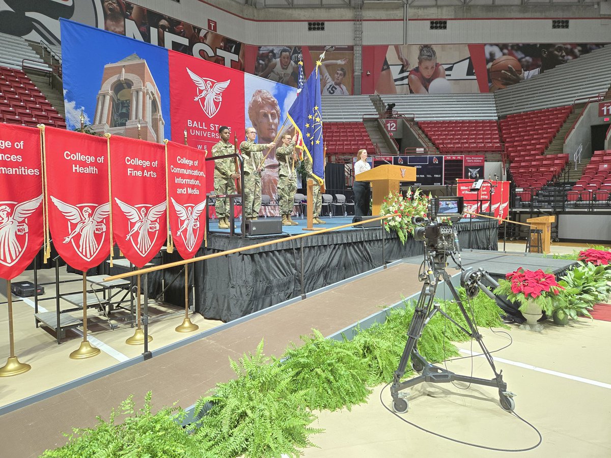 We are getting Worthen Arena prepared for graduation this morning. Our military science students will present colors. Doors open at 9 a.m. for a 10 a.m. start time. If you can't join us in person, you can watch the live stream at bsu.edu/about/administ…