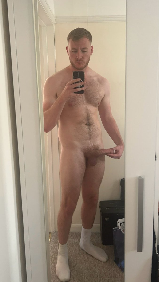 Come slide your finger under my cummy foreskin and tell me how good it smells 😉