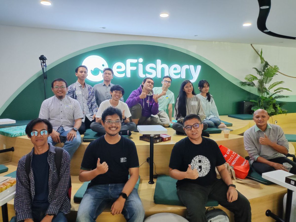 omgembul's tweet image. Meetup Desember @bandungpy kali ini main ke markasnya @efishery_ai