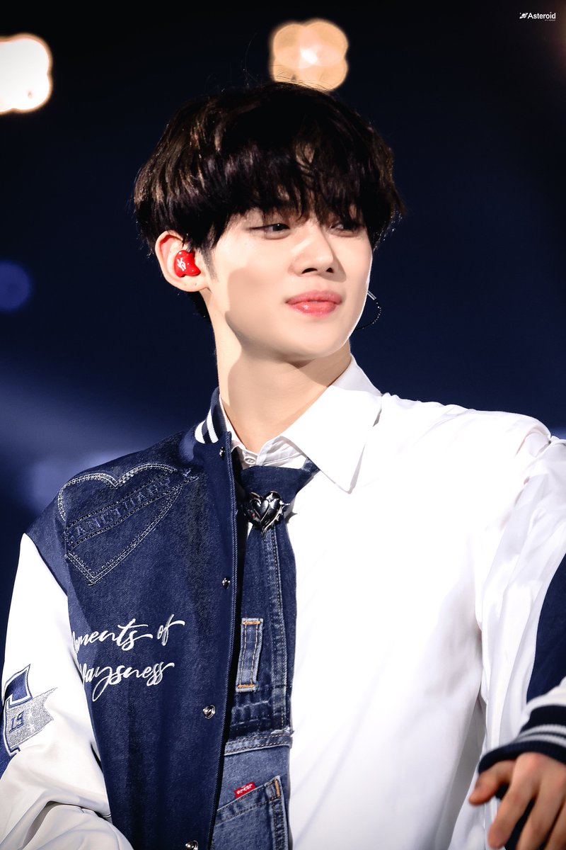 241214 🤍

#TXT #TOMORROW_X_TOGETHER      
#연준 #YEONJUN