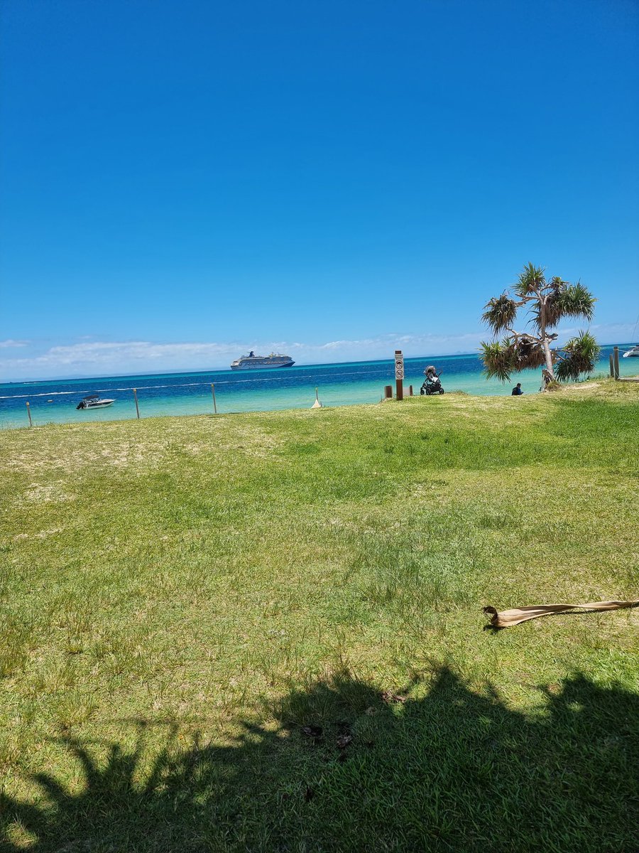 Sebasti93337354's tweet photo. I went on a cruise It was awesome and it was good to get out of Sydney for a while.   Because I needed a break from Sydney and I needed a break from a lot of other stuff. So the cruise I went on was a nice break from Sydney and a nice break from everything https://t.co/UfSXhm0pR7