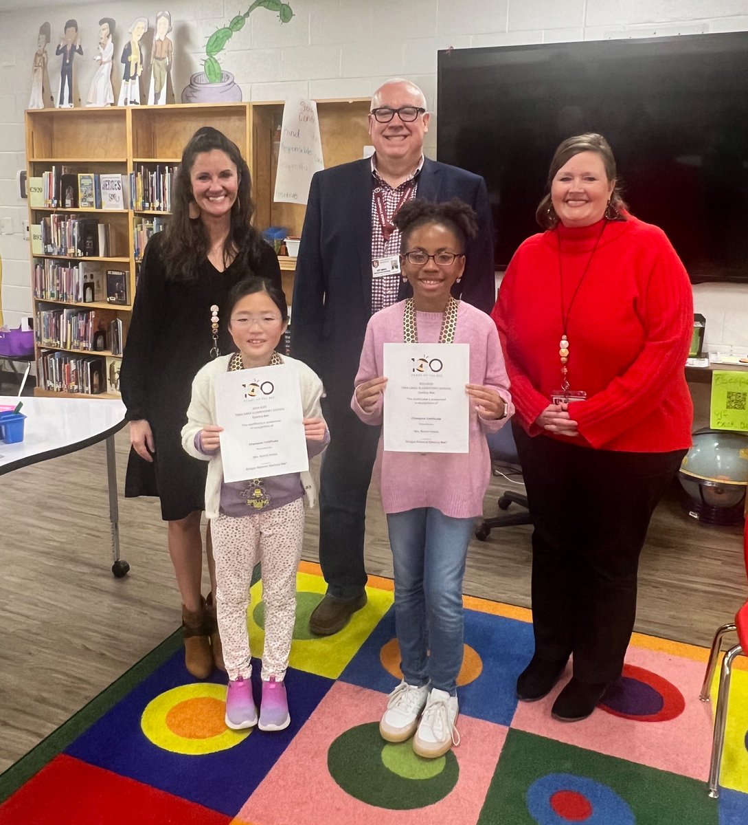 Congratulations to our 2024 Spelling Bee Champion, Leah Wright, and Runner-Up, Eileen Yoon. Tara Oaks is SO very proud of you both! And a special thanks to Dr. Jennah Gassid for her fabulous coordination of this event, along with Emcee Extraordinaire, Mr. Jeff Jones.