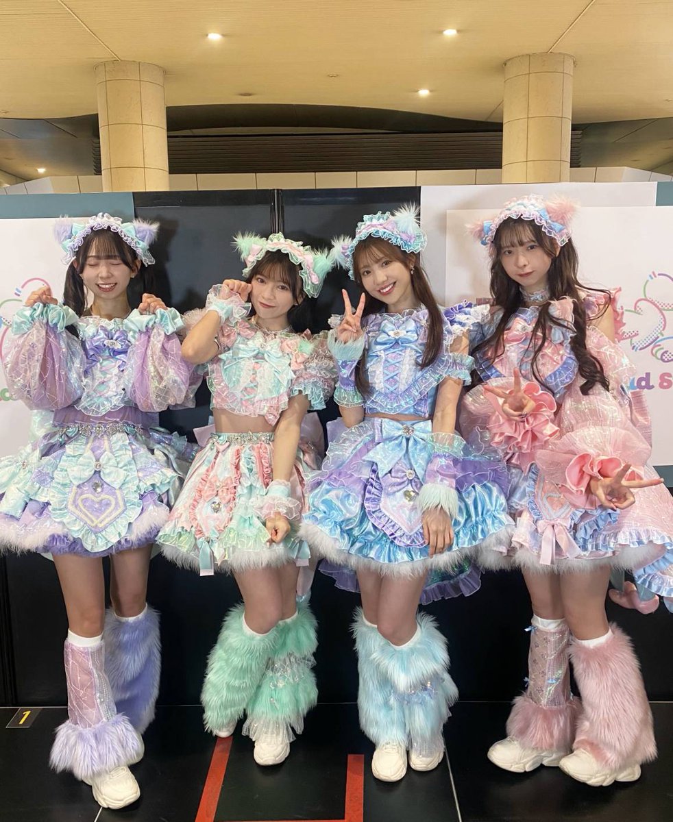siosite_event's tweet photo. 【開催御礼】 

#わーすた

NewSG「#わーるどすたんだーど」リリース記念イベント開催しました👏✨️
KAWAIIがぎゅぎゅぎゅと詰まったステージありがとうございましたヽ(=´▽`=)ﾉ

3.2.1📸✨️
またきてね~

#汐留シオサイト地下歩道
#汐留シティセンター 前 https://t.co/ZR1Dqzsohq