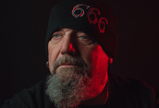 '666 Days With The Beast' Book About PAUL DI'ANNO's Final Years Is Now Available blabbermouth.net/news/666-days-…