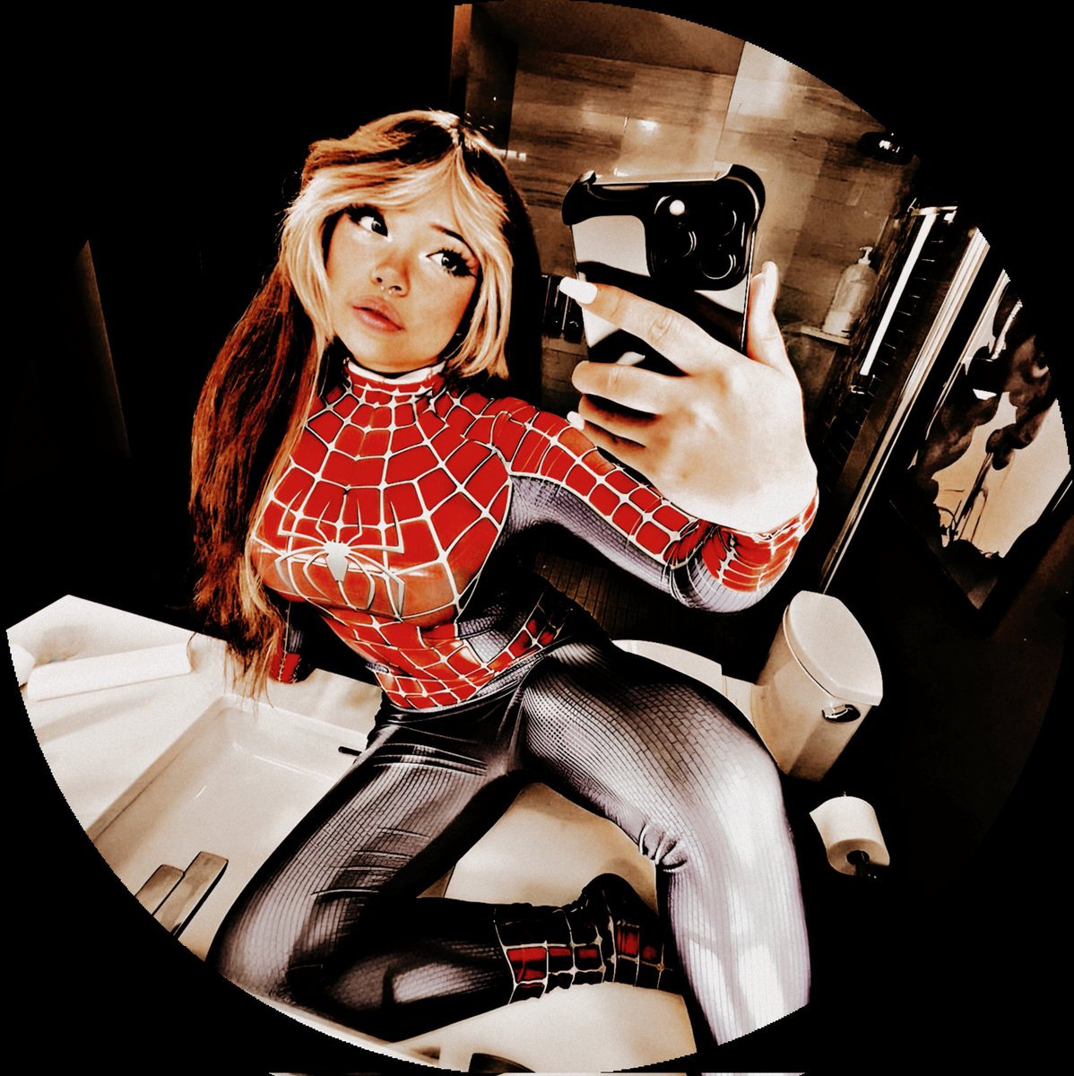spidersnewlife's tweet photo. @milfwebs // decisions decisions. https://t.co/XaHzNzM3Ty
