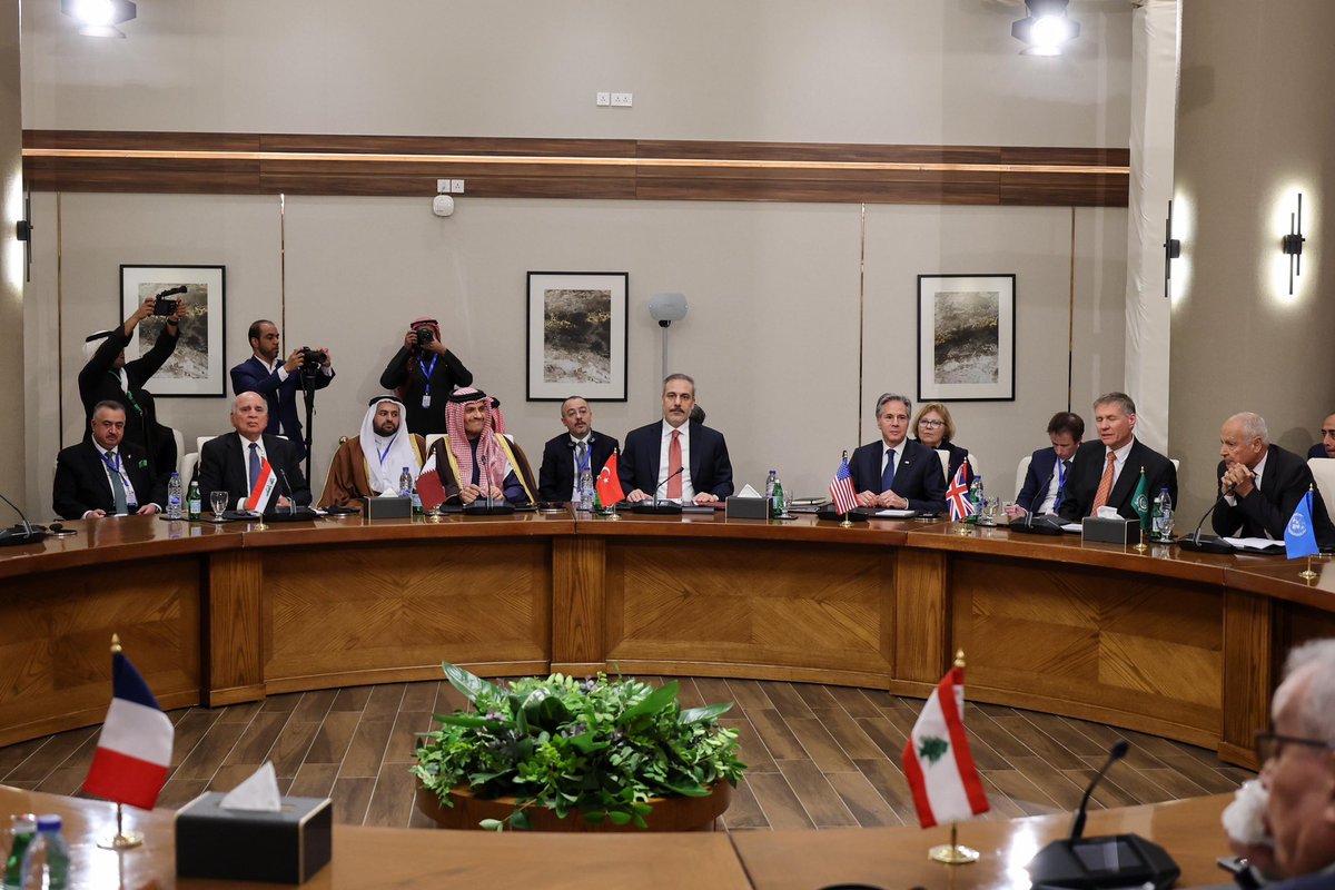 MFATurkiye's tweet photo. Minister of Foreign Affairs @HakanFidan attended the meeting on Syria hosted by Jordan, in Aqaba.

Jordan, Türkiye, US, UAE, Bahrain, France, Qatar, Saudi Arabia, Iraq, Lebanon and Egypt attended the meeting at the foreign ministers level while representatives of Germany, the UK, Arab League, EU and UN were also present.