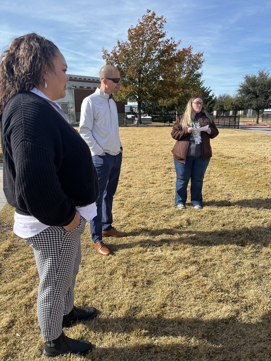 OwensTeachesAg's tweet photo. Moon Tree Ceremony!! 🌕 🌳 So proud of @Steph_Riley_18 for her hard work to bring E.L.L home! 🚀 What a special feeling to support your friends in the things that make their heart happy. #ProsperProud @prosperCTE @THEProsperFFA https://t.co/RIFAsrv12e