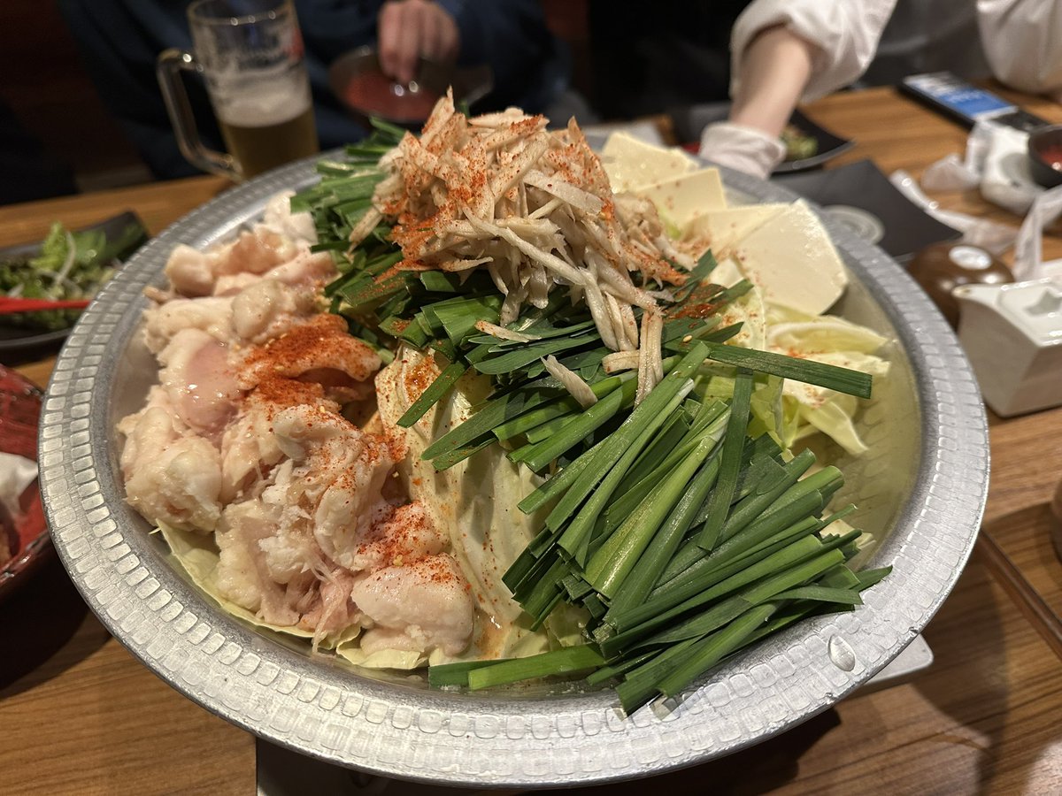 CHEAT_MAY_DAY's tweet photo. 水戸のバンドマン達と大忘年会してきました！
昼間はライブして夜は宴会！

良い日だった...
来年もずっと対バンしたりワイワイしたいね☺️ https://t.co/zoEE8vNxYH