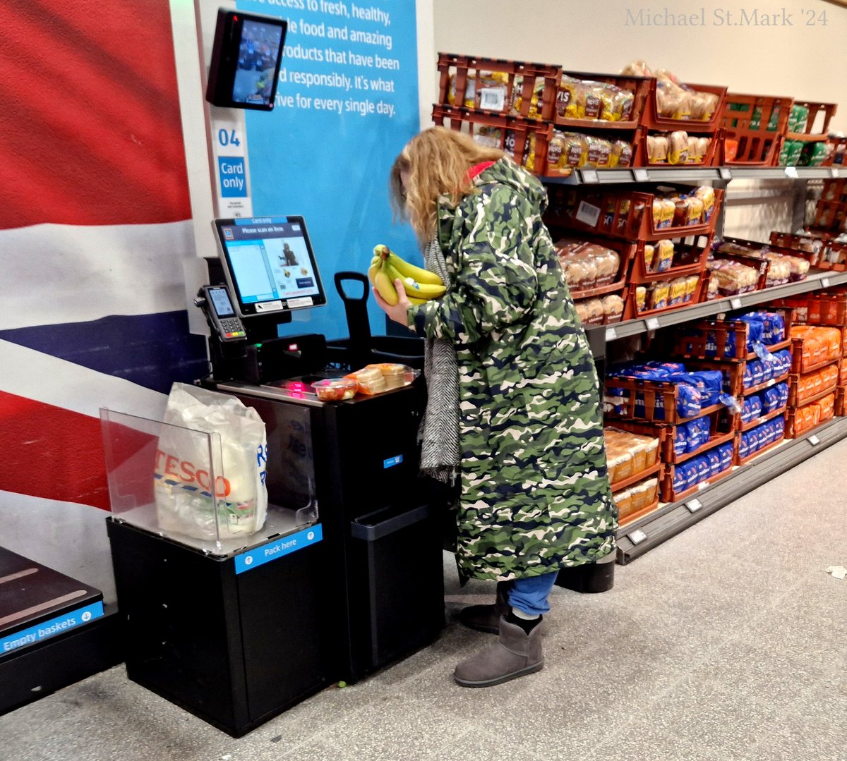 artaxis's tweet photo. New #photography #streetphotography post to Flikr pro. '
' Nation at War - a Prelude? ' #art #londondada #dada " True perception and criticism of the times we live in" #HugoBall
https://t.co/25ms827nAS https://t.co/d2YhvYt27O