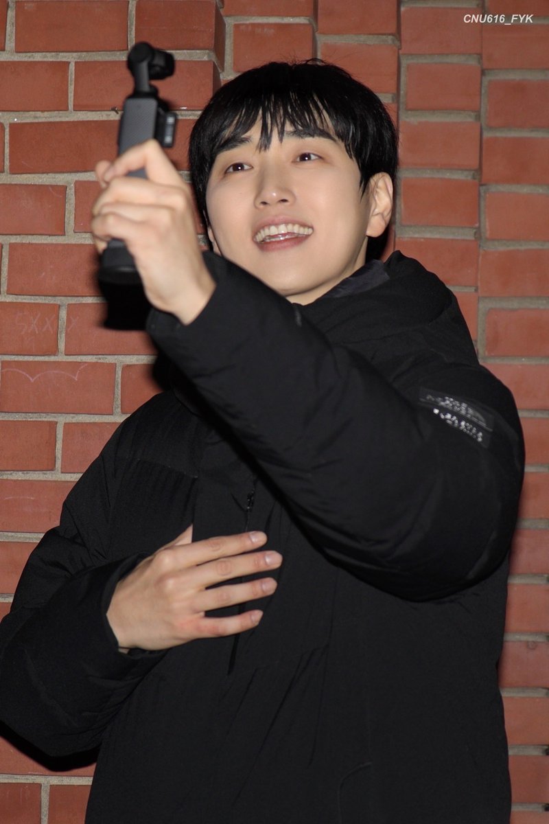 241214 쿠로이 저택엔 누가 살고 있을까? 퇴근길👻

#쿠로이 #쿠로이저택엔누가살고있을까
#B1A4 #산들 #SANDEUL #サンドゥル