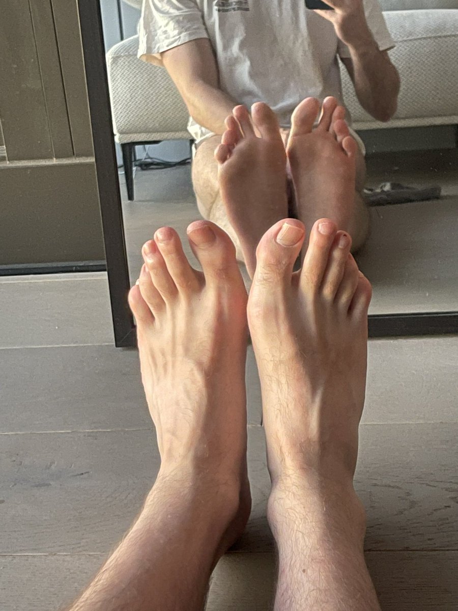 _TwunkFeet's tweet photo. start sending f*g https://t.co/q5erSkDkR8
