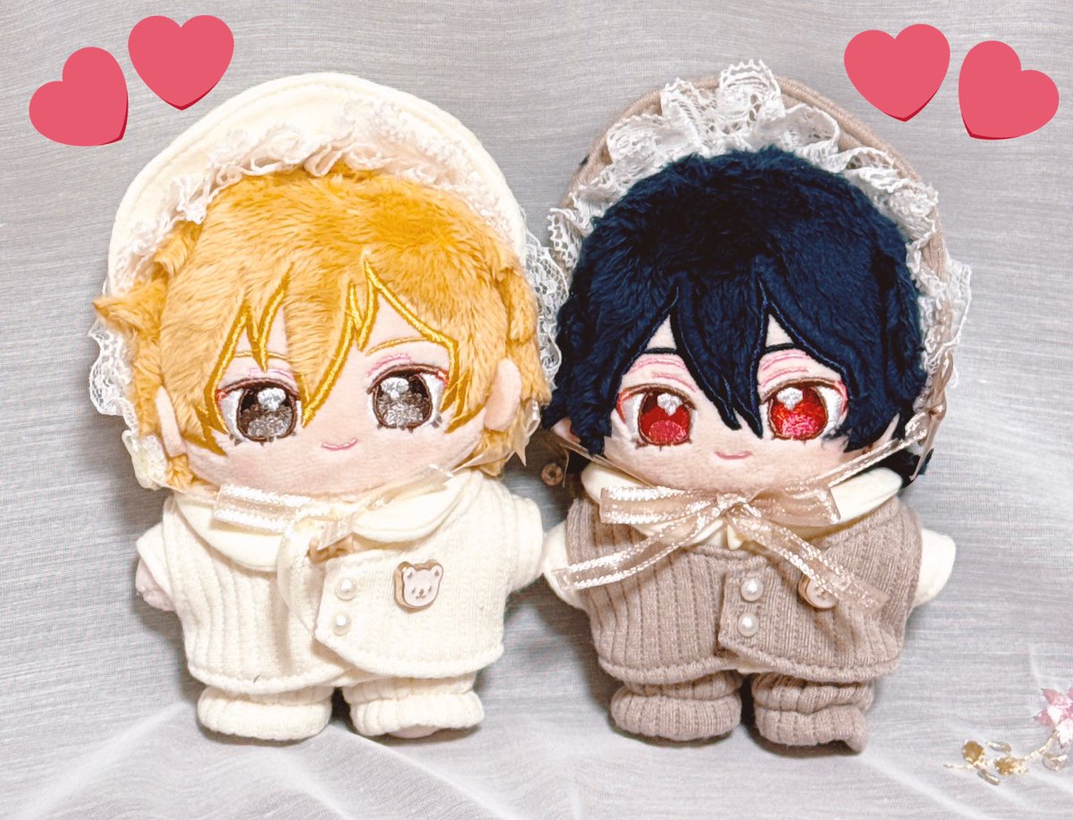 ぬさんからクリスマスプレゼントに素敵なお洋服いただきました〜！なんて可愛いバブちゃんたちなの…🥹
ありがとうございます！❤️