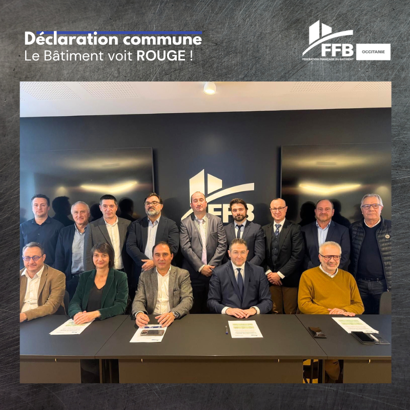 [𝗖𝗢𝗠𝗠𝗨𝗡𝗜𝗤𝗨𝗘] Déclaration commune - Le Bâtiment voit ROUGE ! 🚨 

Frédéric CARRE, président de la FFB Occitanie, entouré de l'ensemble des 𝟭𝟯 𝗽𝗿𝗲́𝘀𝗶𝗱𝗲𝗻𝘁𝘀 des Fédérations Départementales, prend la parole ! 

[Déroulez le fil 👇]