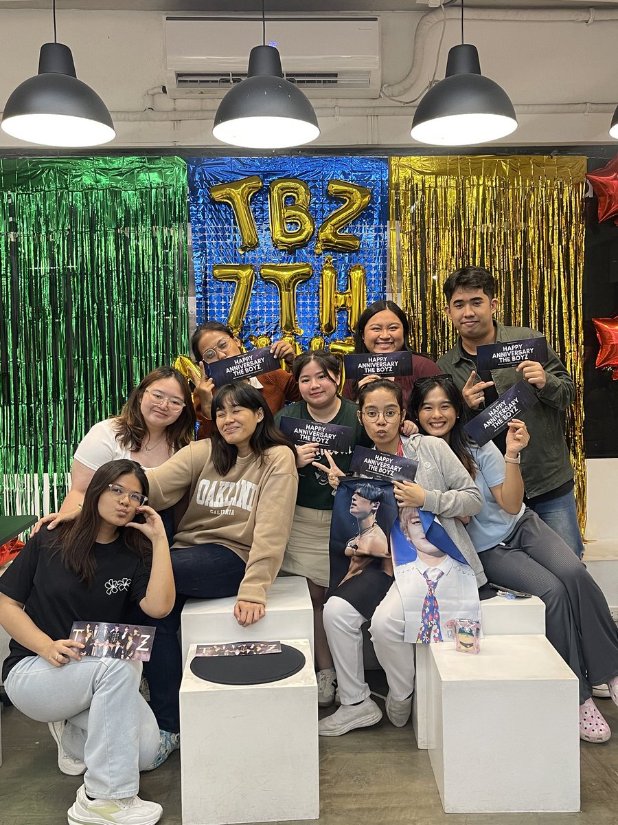 sm3ntthings's tweet photo. Happy Anniversary TBZ! #Wingardium_LeBOYZa @tbzscafe 🫶🏻 https://t.co/kDCkqYCfyh