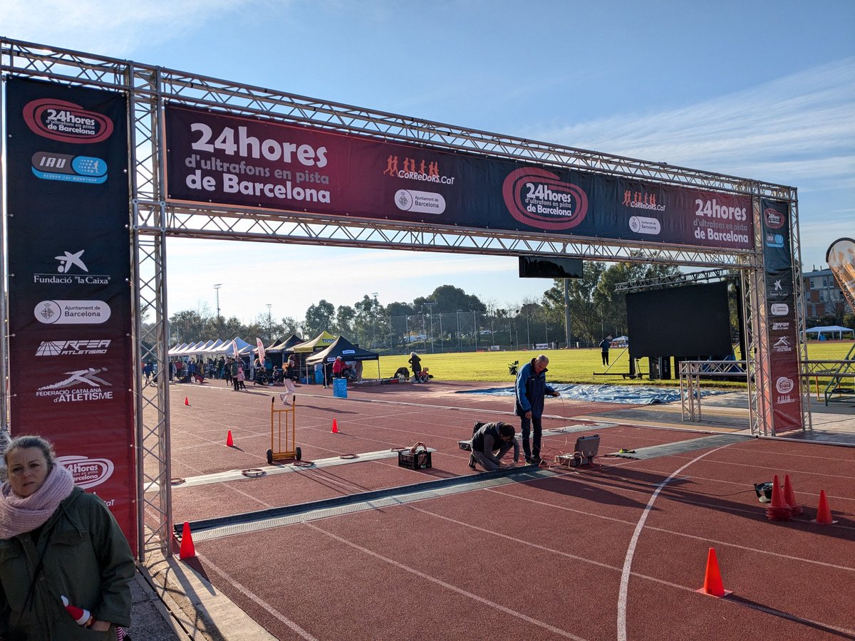 Tot apunt per les <a href="/24h_bcn/">24 hores barcelona</a> de <a href="/corredors/">CoRReDoRS.CaT</a>! <a href="/KMSxELA/">KMSxELA</a> i <a href="/hospitaldelmar/">Hospital del Mar</a> <a href="/_elamar/">Unidad Multidisciplinar de Motoneurona/ELA PSMAR</a> units per l'ELA!
Som-hi! <a href="/rac1/">RAC1</a>