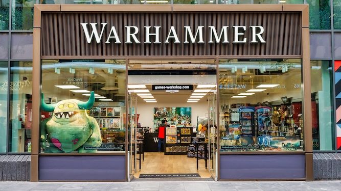 thedailymash's tweet photo. Warhammer shop cancels beauty pageant https://t.co/TE2IxyOL2P https://t.co/03SbnV51Bp
