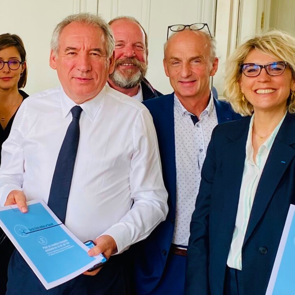 Le défi est grand mais <a href="/bayrou/">François Bayrou</a> a toutes les qualités pour réussir cette mission impossible
Tenir au moins 6 mois et  panser les plaies de nos finances publiques
J'ai eu le bonheur de le rencontrer  homme brillant et cultivé, riche de son experience et de ses valeurs chrétiennes