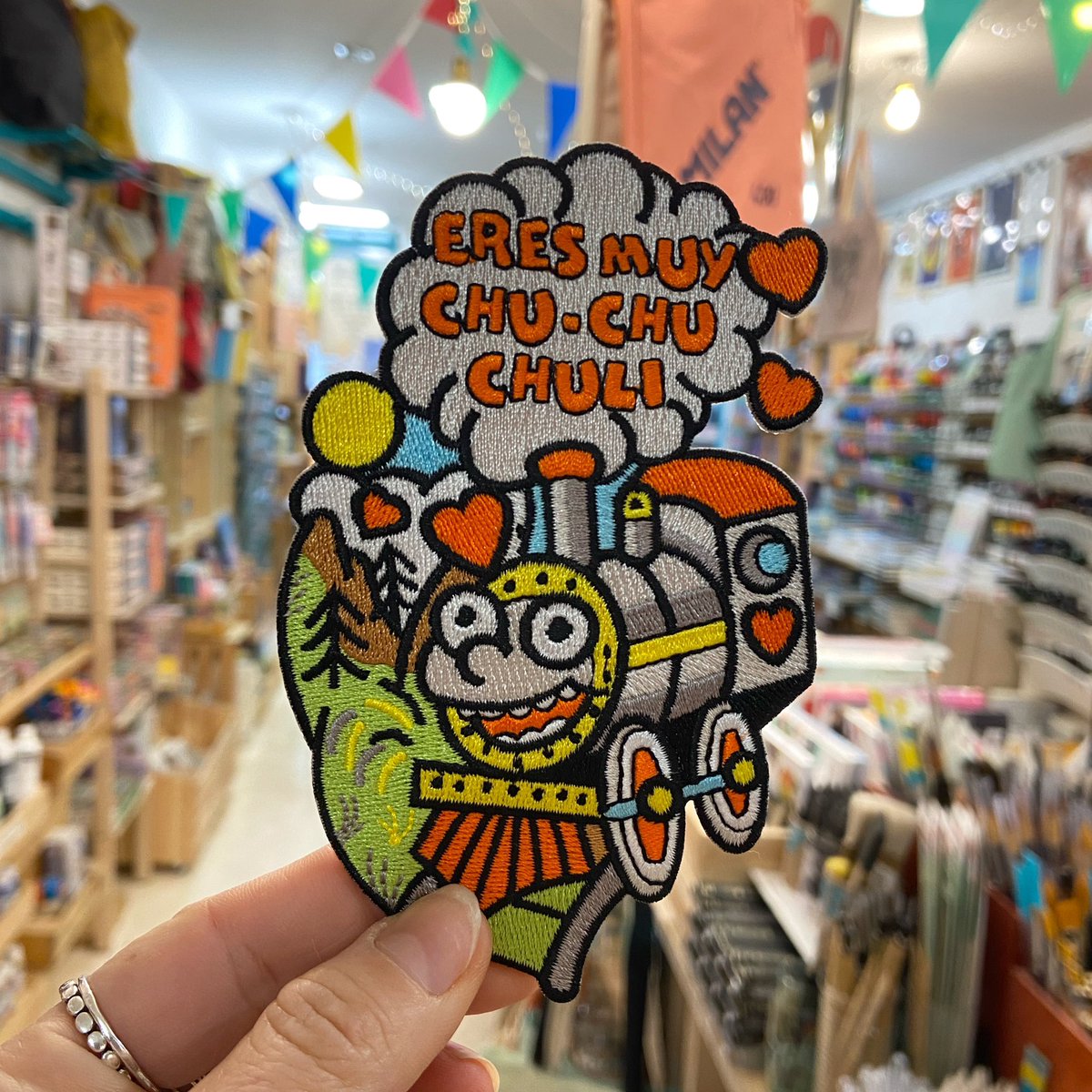 Eres muy chu chu chuli!!!!

Este precioso parche, y muchos mas, de <a href="/labarbudashop/">la barbuda</a> en #Lamadriguera
...y en lamadriguerashop.com

lamadriguerashop.com/es/parches-par…