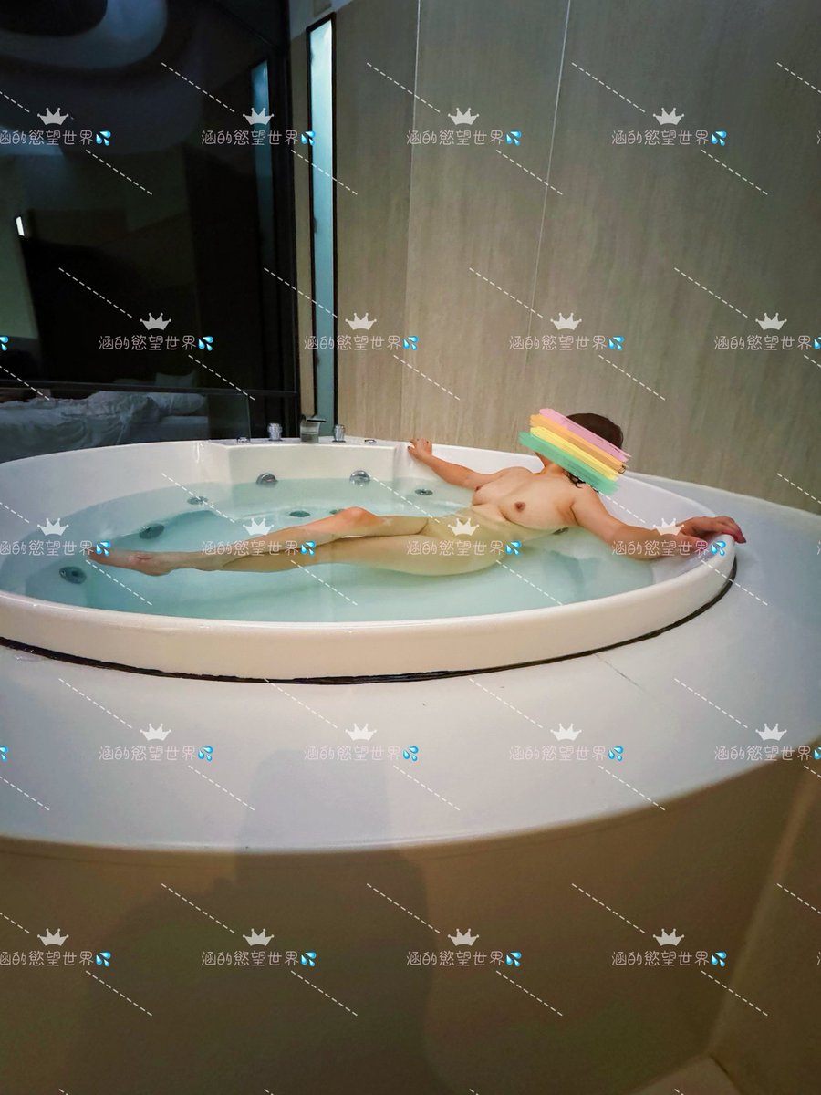 老公明天又要出差了。
打電話問我今天要不要泡溫泉♨️
好心動💓但是下班後過去應該客滿了🥹
好煩好煩好煩🥺
老公說不然等他出差回來，
找19號或23號休假時去泡溫泉。
這兩天有人有空嗎❓
湯屋泡泡還是摩鐵泡泡🫧都可以喲💕

#夫妻情侶聯誼
#天冷冷想泡泡

以下參考