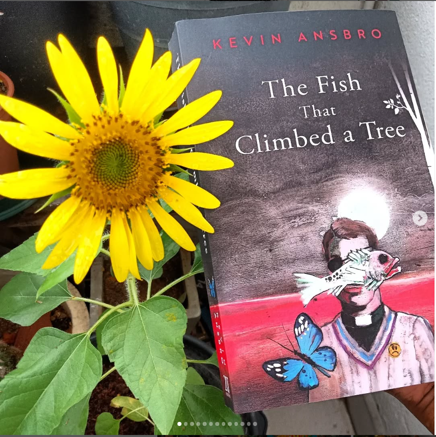 .
"The characters are unforgettable. Some will warm your heart; others will leave you with chills." 

My heartfelt thanks to Tri (🌻<a href="/SunflowerBookQT/">Tri𖤓</a>🌻) for her review of 'The Fish that Climbed a Tree' 🤩

#bookreview #bookblogger #TheFishThatClimbedaTree

goodreads.com/review/show/69…