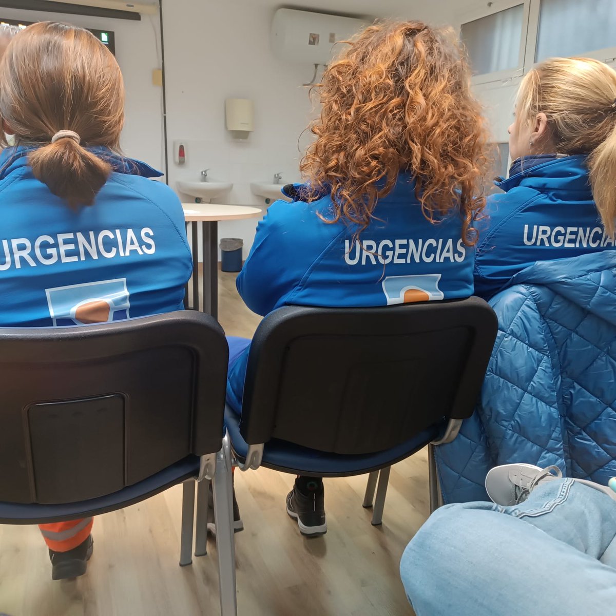 Vicky López Ruiz ۞ tweet media