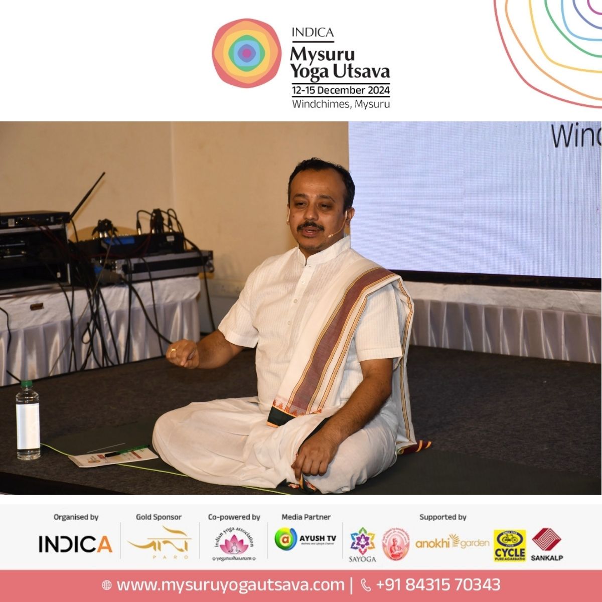 At Venue Santoṣa, Dr. Vinayachandra Banavathy K. led Ānanda Mīmāṃsā: Pathways to Inner Happiness, blending reflection &amp; interaction to inspire alignment of mind, body, &amp; spirit for lasting joy.  #MysuruYogaUtsava #InnerHappiness #YogaForJoy #PathwaysToBliss