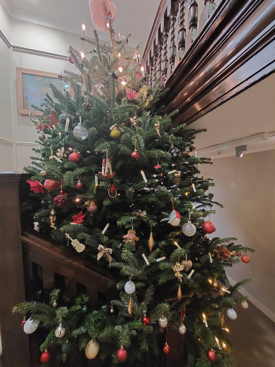 Rebecca Seaton tweet media