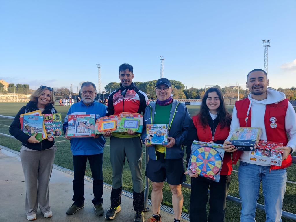 Un amy més el <a href="/CFLaGranada/">CF La Granada</a> col•labora amb la recollida solidària de joguines. CAP INFANT FORA DE JOC