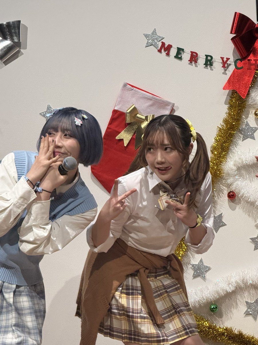 UCHIDApqpq12345's tweet photo. みのりせんせー100%コンサート2024~ちきゅうのみんなにおくるうた~
12月14日!
めちゃ良かった!
せんせーの歌で心が癒されました!
せんせーが泣いたので🥹
自分ももらい泣きしました😭
#ももはらみのり
#せんせー
#芹沢ゆかり
#芹沢あかり
#遠山玖苑
#EMIKA https://t.co/LjHtQojh4x