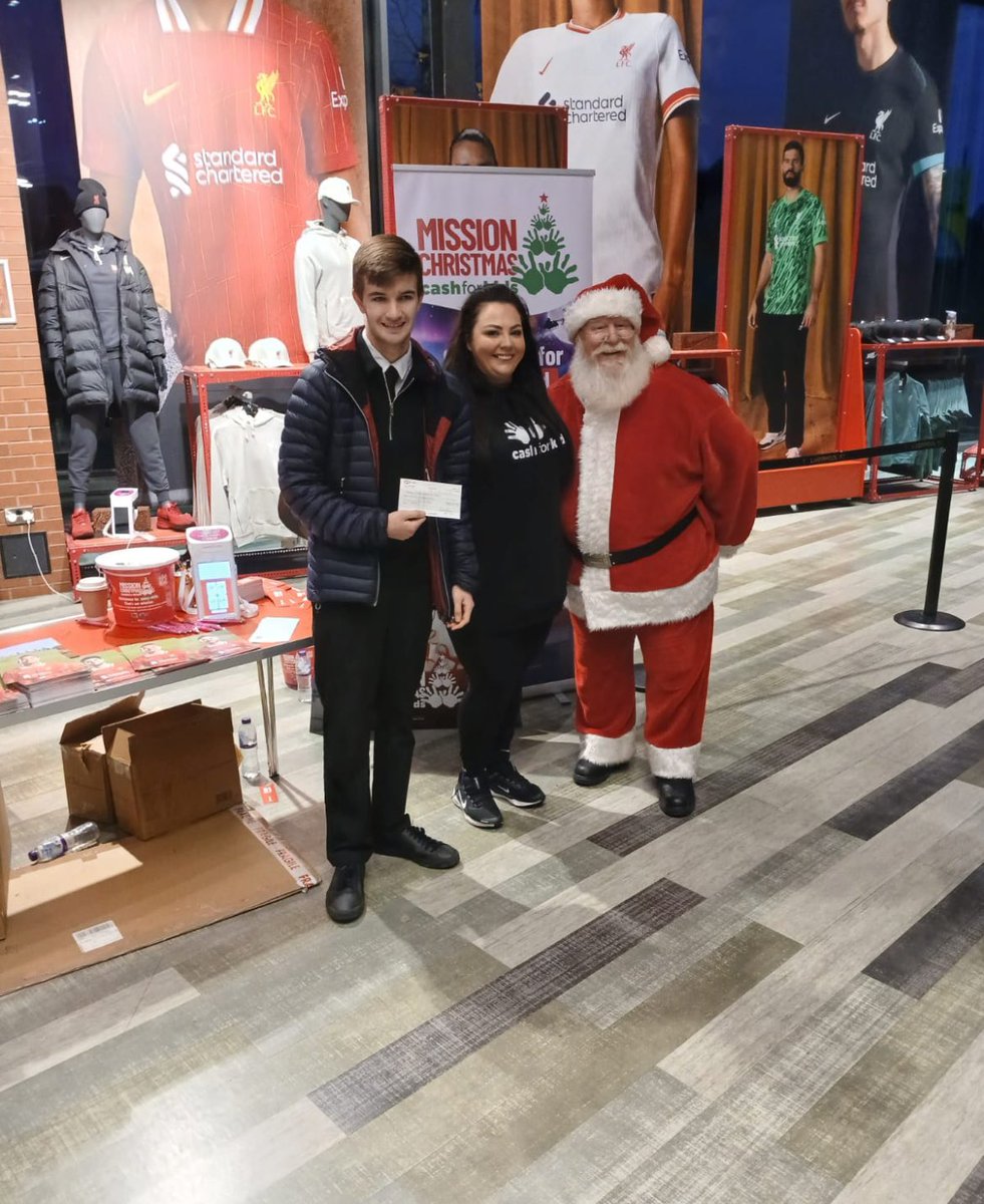 MaricourtCHS's tweet photo. Dan Carter went to the Mission Christmas launch with @cashforkidslivnw to present the cheque from the Santa Dash π
π» π€Άπ». He featured on @hitsradioliverpool to talk about his fundraising mission. #maricourtfamily #mercyvalues π https://t.co/eU4Axcv4VE