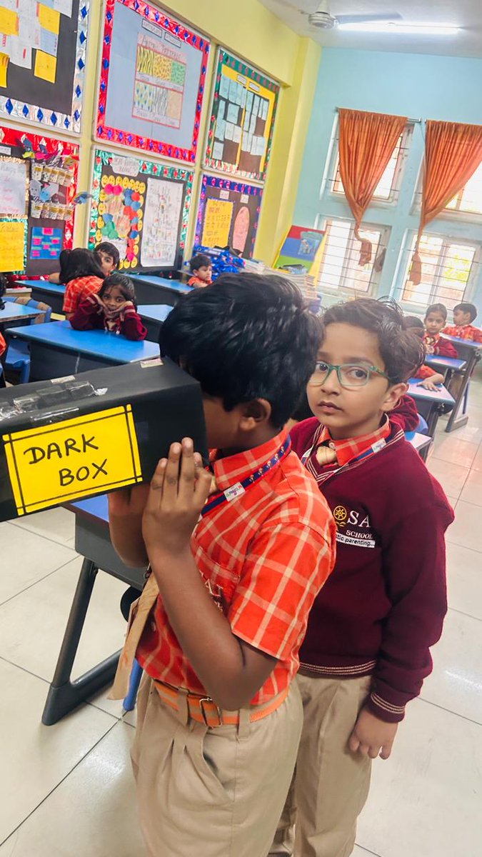 SAI_Edu_In's tweet image. On December 13, 2024, Class-I SAIoneers embarked on an exciting exploration of light and its sources through a hands-on activity using a dark box and various objects.
#CambridgeLearning #SAIAngan