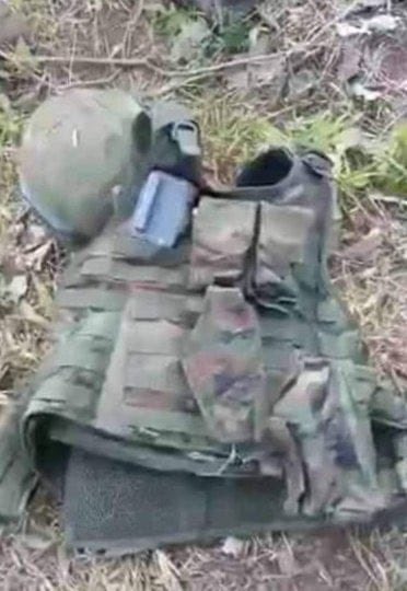 kamba82's tweet photo. Les #M23 sont pris au piège sur tous les plans. En parallèle, les Brave #FARDC, montrant une résilience remarquable, exercent une pression ininterrompue sur les positions adverses. Leur bravoure et leur rigueur se révèlent à chaque #affrontement. Plusieurs militaires rwandais ougandais et M23 ont été neutralisés.
Bravo à vaillants soldats @FARDC_officiel
La patrie ou la mort nous vaincrons 🇨🇩✌️