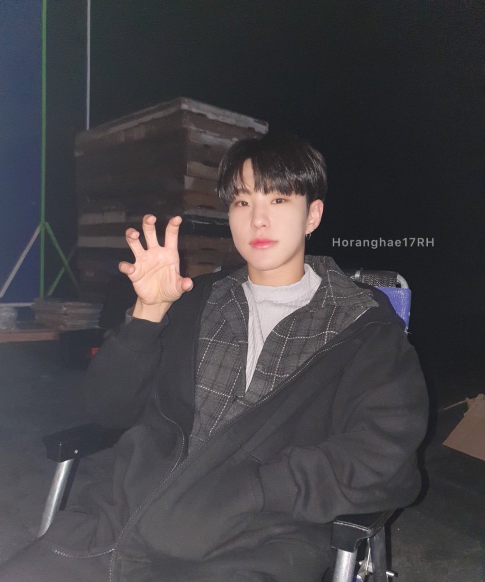 wts lfb ph | svt | 17rh bulacan 
(THIS IS A CLAIMING TWEET)

DAY 2 BLEACHERS CTR 2, 219 — ₱7,500 

reply "mine + code" OR "mine + code + for @" (do not include plus sign on your reply) 

✨CODE IS CASE SENSITIVE ✨

#SEVENTEEN
#SVT_RIGHT_HERE_IN_BULACAN