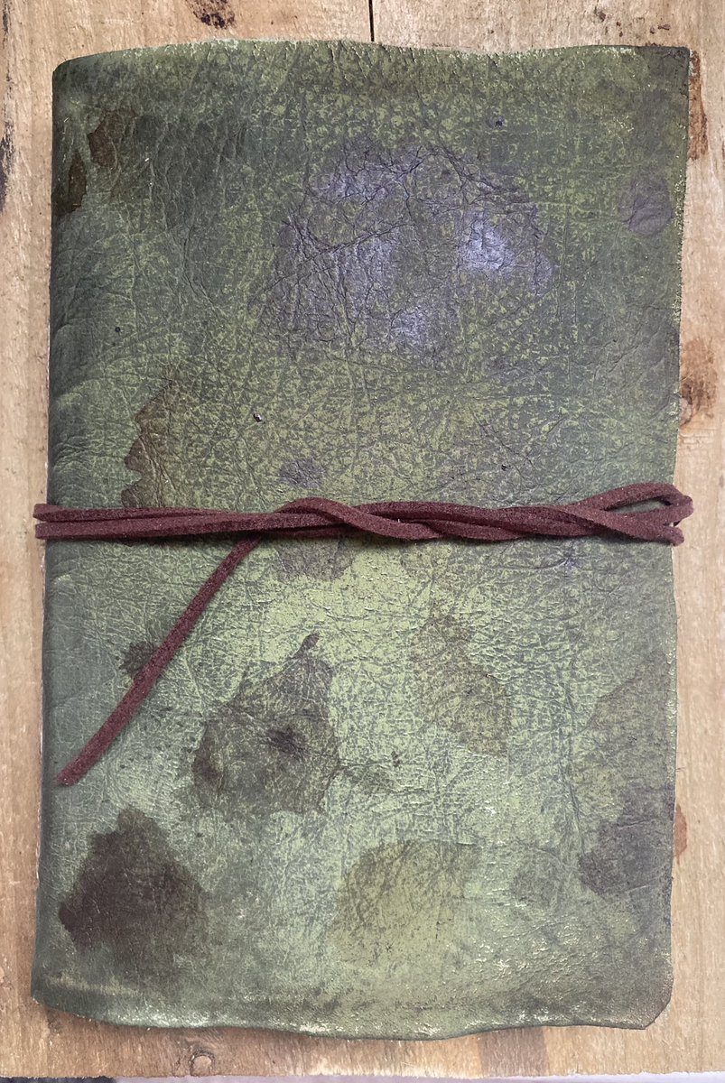 FoolishLibrary's tweet photo. New Leitner posted on tumblr based off the Magnus Archives RPG campaign the Ressurection Mound by Monte cook games.

54 pages of rotten alchemy for The Queen &amp; The Egg Sac!
#themagnusarchives #montecookgames https://t.co/GQctYVMJcD