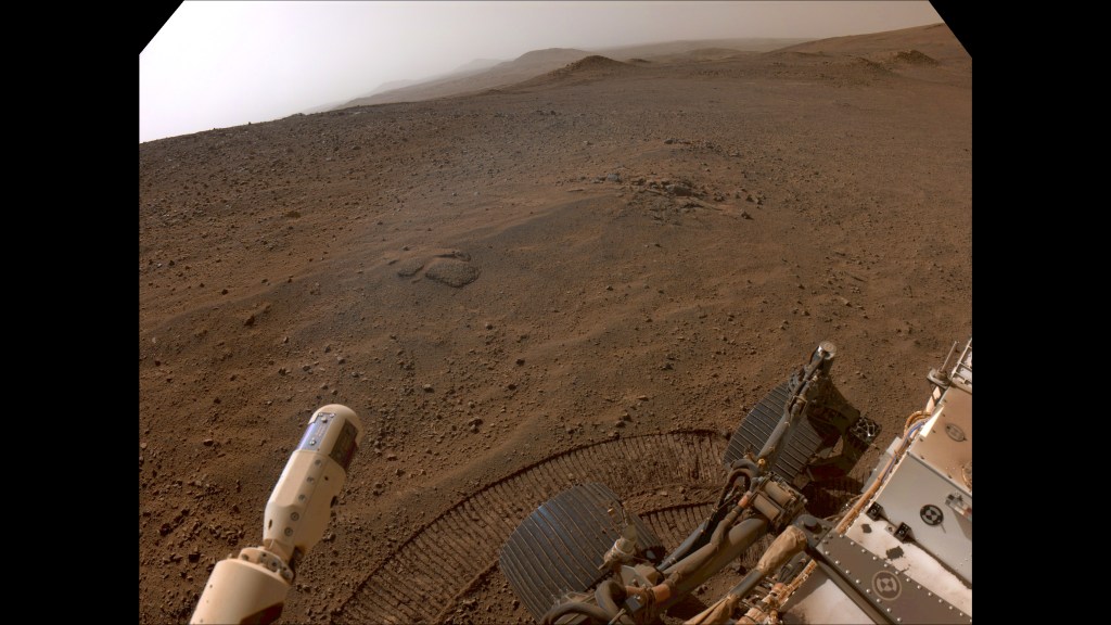 Xurenuikey's tweet image. NASA's Perseverance rover has reached the top of Jezero Crater’s rim at "Lookout Hill" and is heading to its first science stop after a monthslong climb to explore a unique region of Mars.

More Read &amp;gt; infinitycosmos.in/2024/12/persev…

#PerseveranceRover #JezeroCrater #LookoutHill