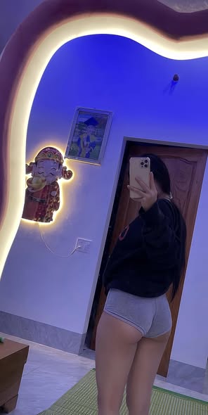 TraTramy1102's tweet photo. Không biết viết caption là gì cho có người yêu nhể https://t.co/Qm0LTdYorO