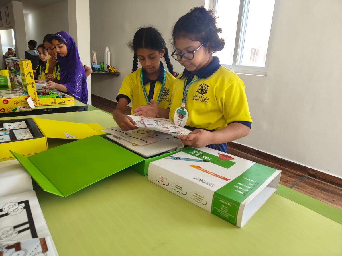 NisGlobalSchool's tweet image. ”Robots will play an important role in providing physical assistance and even companionship for the elderly.”
Our future engineers from Grade IV, apply their thoughts in our #STEM lab.
#RoboticEngineering #BuildABot #TechThoughts #RoboInnovation #EngineeringExcellence