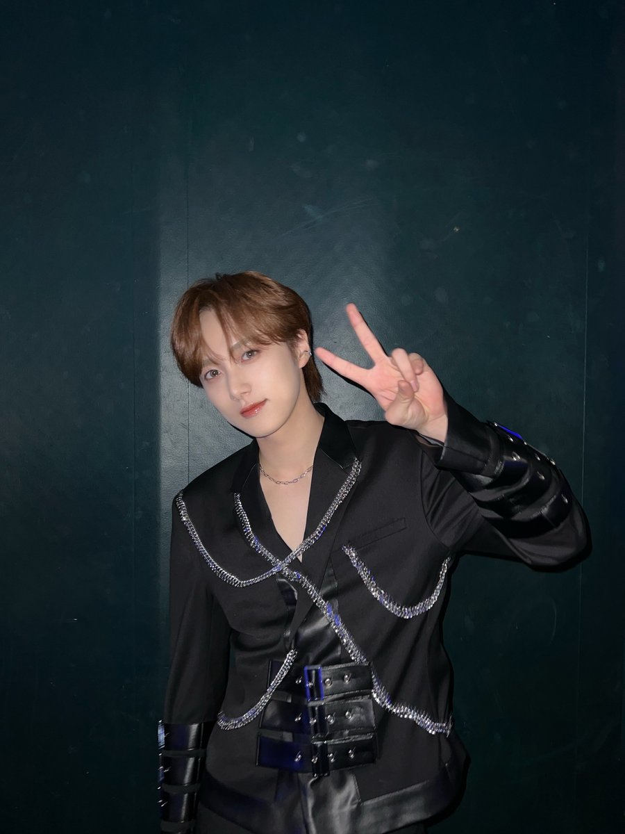 📸] 2024 MUSIC BANK GLOBAL FESTIVAL in JAPAN #TAKUMI #타쿠미 #尾崎