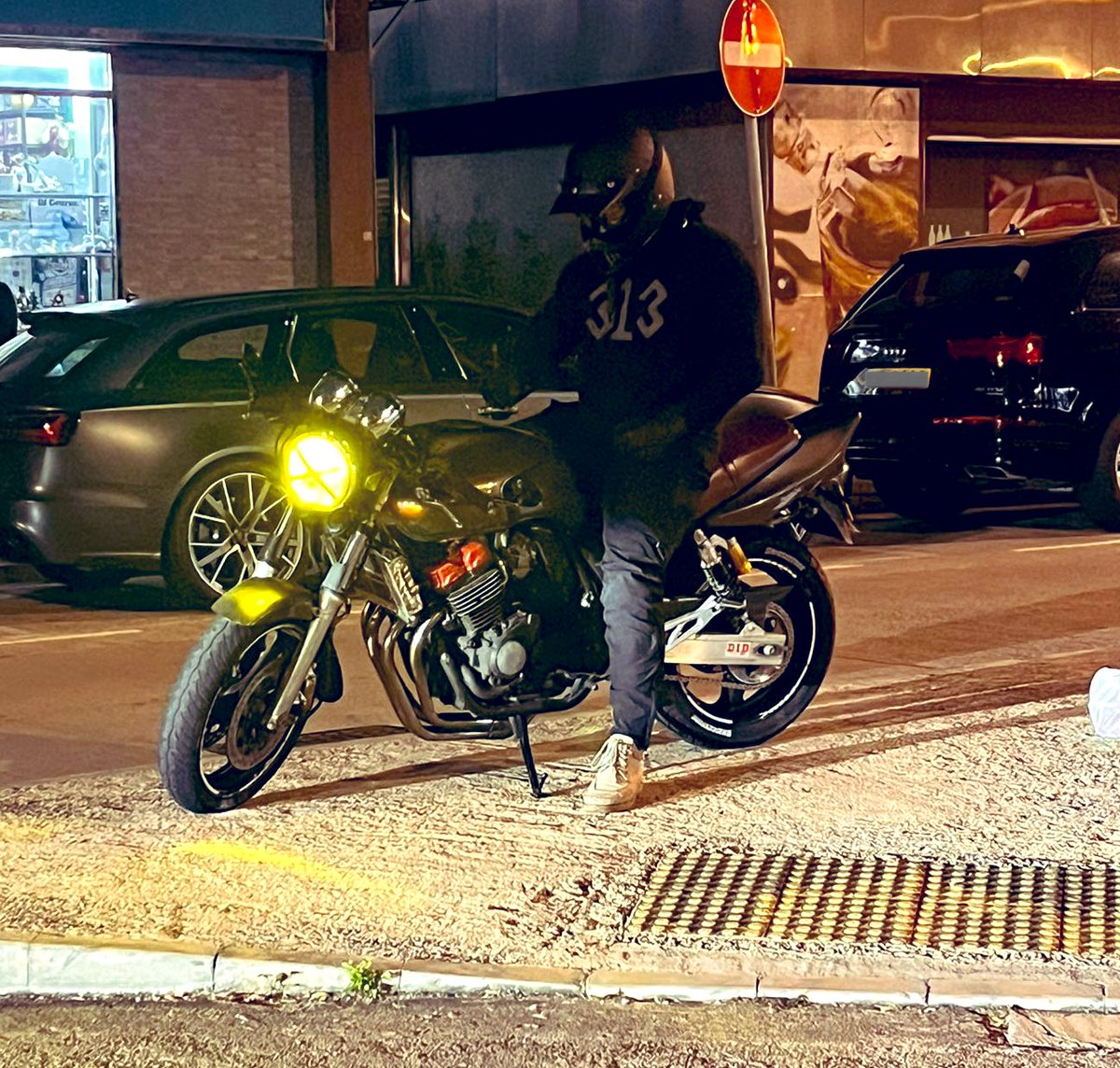 CETS worldwide 🤌
<a href="/cetsfk/">Cets</a> Lovee this merch 🫶