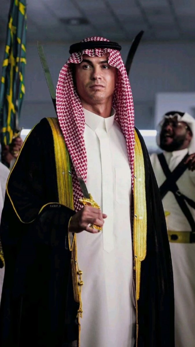 SalemManea1's tweet photo. @6x7z1 ليت البشر يا ميسي يتوعون 
ويدرون الفيفا بكثر الكلامي 

يكثر الهرج من غير العيون 
وان ابتلشت بتقول انا علامي 

لوسيل مدعوم فوق الظنون
بالكذب والصحف وبالعلامي

خلانك يوم استوو ويتمشون
دقت شباك الهدف بالسهامي 

من المنتخب الاخضر وبالهون
يومك تفوز بليل الظلامي https://t.co/IQ4BNmFxip