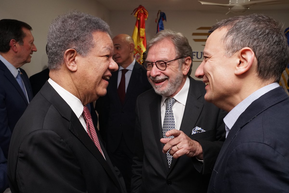 funglodees's tweet photo. ¡FUNGLODE España es un sueño cumplido!

Gracias a todos nuestros amigos por su acogida en esta nueva alianza de Republica Dominicana y España. https://t.co/TZA4SIwVTM
