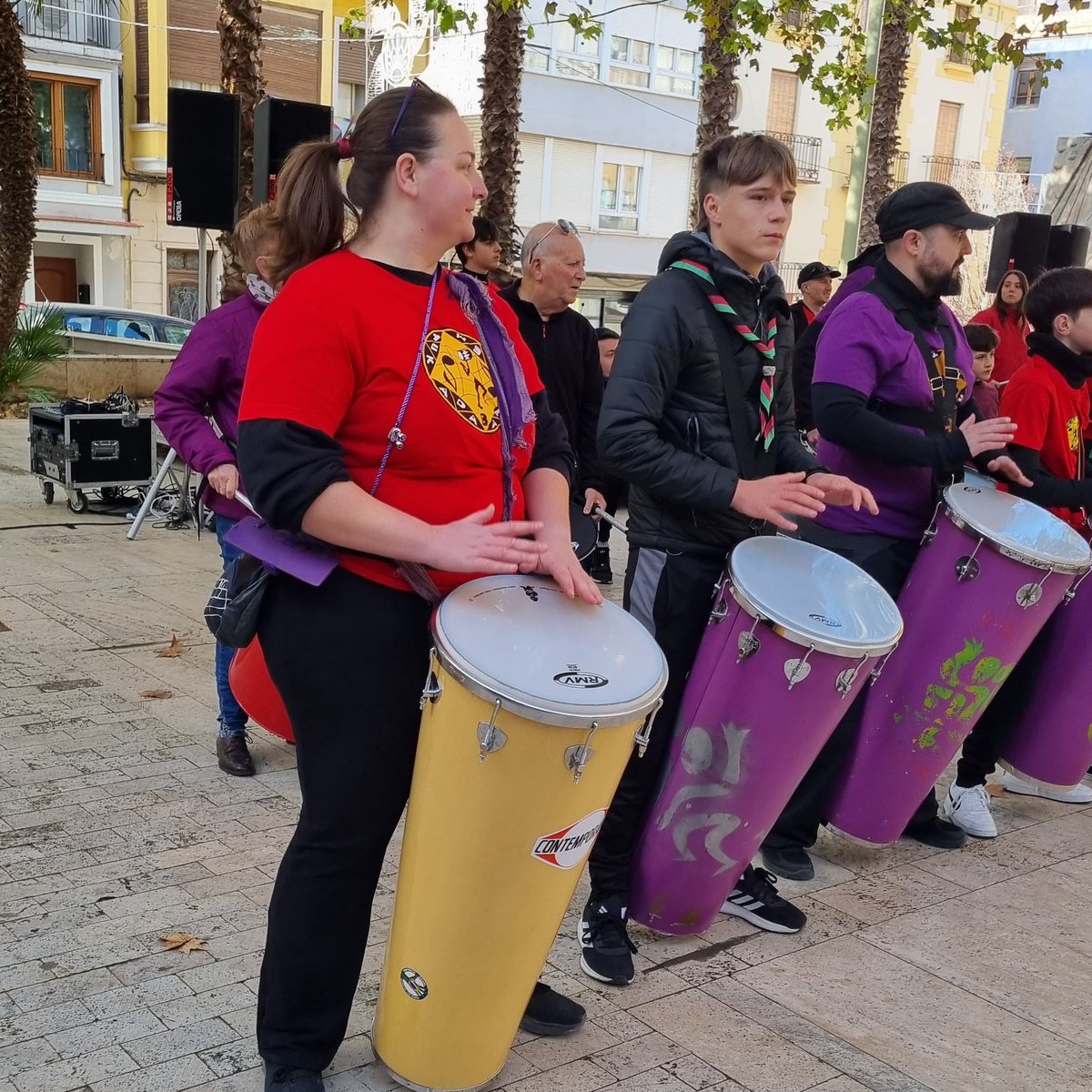 Hui em estat a la fira d'Associacions del Consell Local de la Joventut, un espai per fer xarxa i conèixer el teixit associatiu 🫂