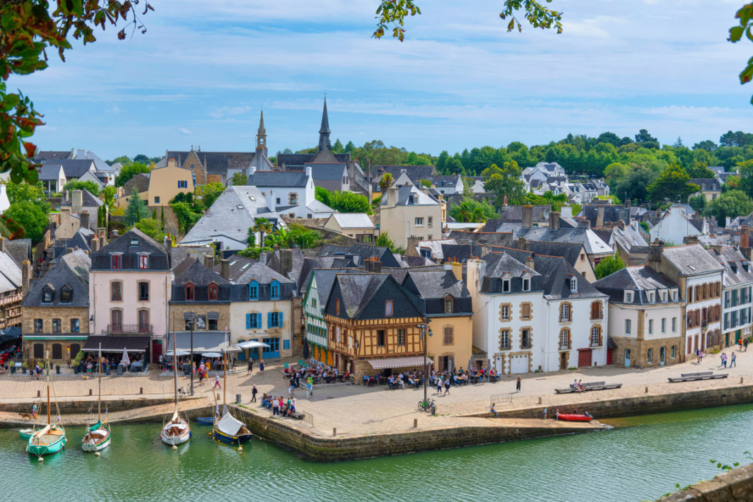 pcuenot's tweet photo. 🚀 Boostez votre #PMEBretagne avec une #analyseéconomique précise !  #DirigeantsBretons, prenez de l'avance sur vos #concurrents grâce à  une #veilleéconomique. #gestionPME #stratégiePMI https://t.co/rDfdlcdvEw