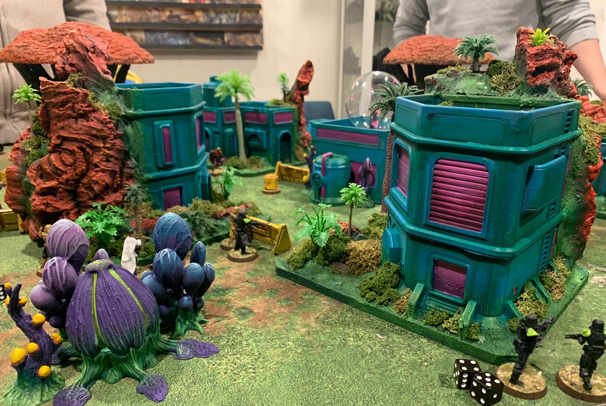 My mates very cool ‘alien world’ board. Playing a home brewed Star Wars Legion skirmish game on it #StarWars #StarWarsLegion #Wargaming #Tabletop