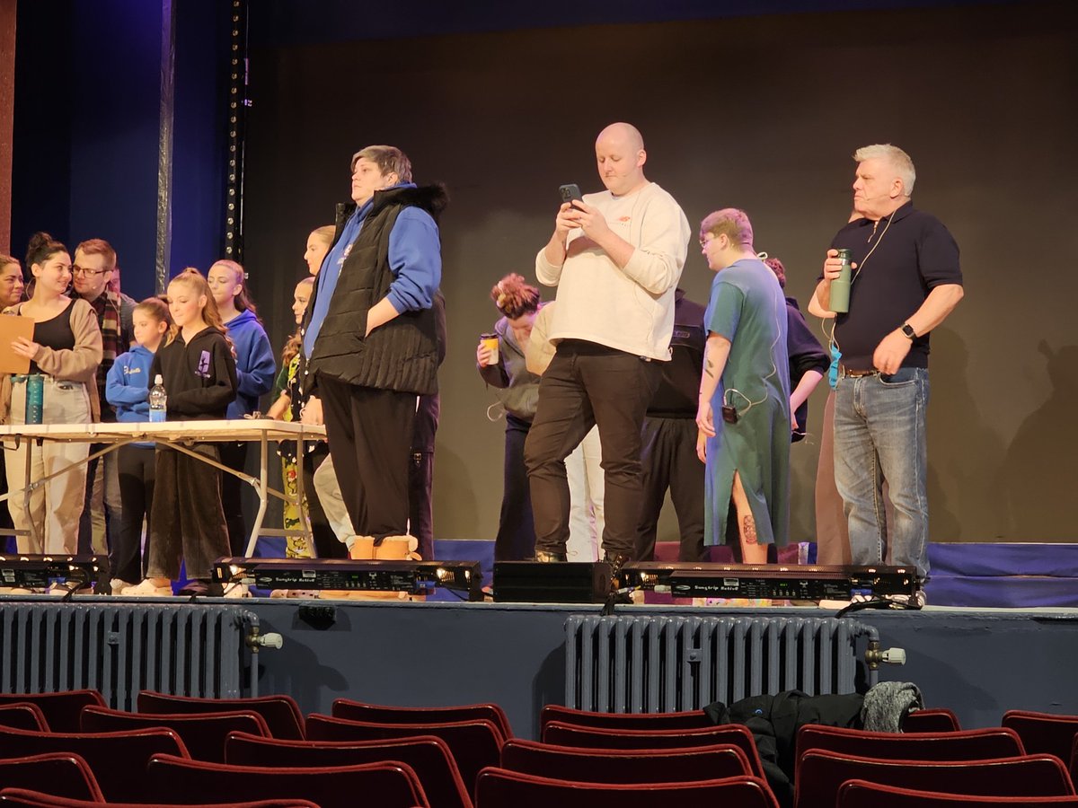 Preston Musical (@prestonmusical) on Twitter photo Warm up time for today's first show. Sellout here <a href="/PrestonPlayhous/">Preston Playhouse</a> for Cinderella looking forward to entertaining our audience #PMCSPanto #Prestonplayhouse #OurPreston Warm up time for today's first show. Sellout here <a href="/PrestonPlayhous/">Preston Playhouse</a> for Cinderella looking forward to entertaining our audience #PMCSPanto #Prestonplayhouse #OurPreston